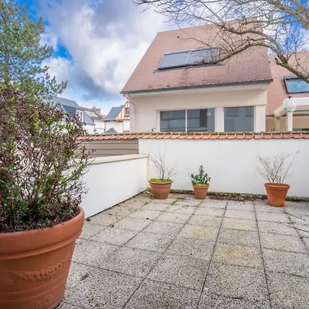 Magnificent Town-centre With Two Terraces 5 People Le Touquet