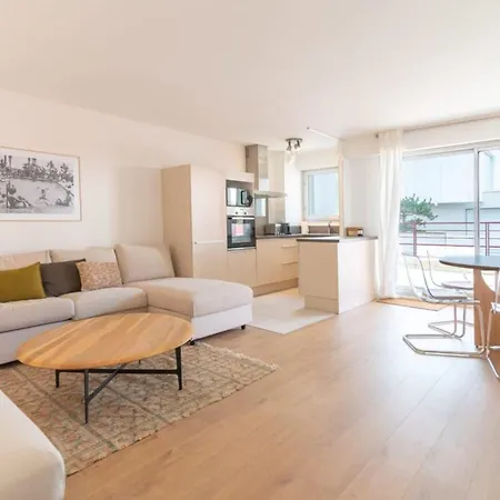 Magnificent Town-centre With Two Terraces 5 People *